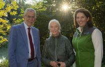 Bundespräsident Alexander Van der Bellen, Jane Goodall und Nationalparkdirektorin Edith Klauser
